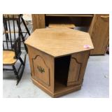 MID CENTURY MODERN FURNITURE - TABLE