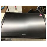 SONY 40 FLAT SCREEN TV - HOME DECOR