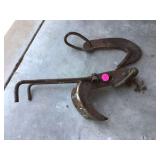 VINTAGE ROOK HOOKS - LAWN & GARDEN