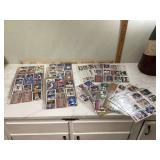 BASEBALL CARDS - SPORTS MEMORABILIA