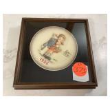 1980 Hummel plate with case