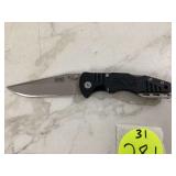 SOG POCKET KNIFE