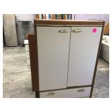 MID CENTURY MODERN FURNITURE