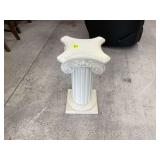Tall plant stand for pillar display