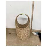 WICKER BASKET