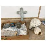 Seashells frog globe cross garden figurines