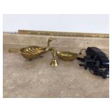 Brass duck dishes brass bell clamps phone