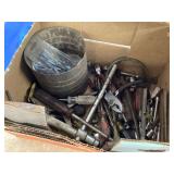 BOX OF ASSORTED TOOLS - TOOLS