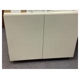 Cabinet metal with 1 storage shelf