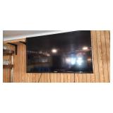  4-39" Samsung TVs 