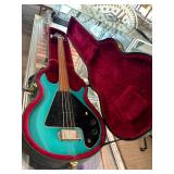 Gibson Base Guitar 