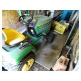 lawn tractor 
