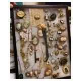 Several pieces costom jewelry 