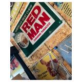 Tin signs 