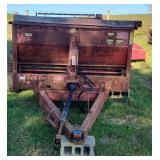 International 570 Manure Spreader