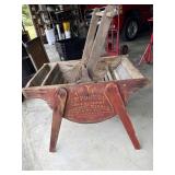 VTG. New Improved Groenendyke Favorite Washer