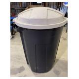 32 Gallon Roughneck Trash Container