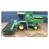 Vtg Ertl John Deere Combine