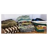 Woven, Fleece & Afghan Throws