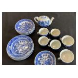 Blue Willow Childs Tea Set