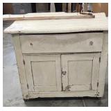 Chippy Paint Wash Stand