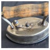 VTG Dover Sad Iron with Removable Handle
