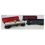 Vtg Lionel Hopper & Tank Cars