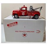 Texaco 1952 Chevrolet 3800 Wrecker Die-Cast Truck