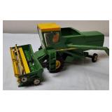 John Deere 6600 Die-Cast Combine