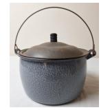 Gray Graniteware Pot w/Bail Handle & Lid