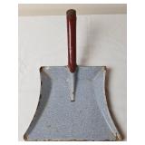 Gray Graniteware Dustpan w/Red Handle