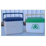 Pioneer Gott Tote 6 Cooler & Coleman Cooler