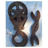 Alligator Double Ended Rethreading Wrench & Pulley