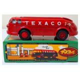 Texaco 1934 Diamond T Tanker "Doodlebug" Bank