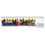 25 Lego Minifigures