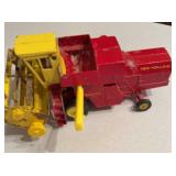 New Holland 955 Combine 1/32 Scale