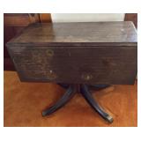 Duncan  Phyfe (?) Drop Leaf Table