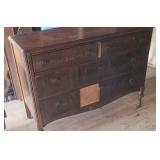 Vintage 4-Drawer Dresser