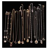 Thinner chain necklaces with pendants