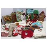 Seasonal Hand Towels, Pot Holders & Oven Mitts