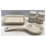 Longaberger Pottery Heritage Green Spoon rest,