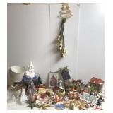 Small Christmas Decor & Ornaments
