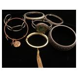 Bangle and hinges bracelets