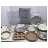 Metal Pie Pans, Cooling Racks, Broiler Pan