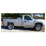 2008 Chevy 2500 HD, 6.0 L gas, 4WD, 146,895 miles