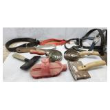 Pet combs, collars, curry combs