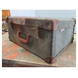 Suitcase - vintage, rough condition