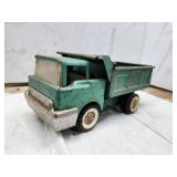 Structo Dumper,  Truck is green tone