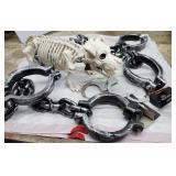 Plastic display shackles, Puppy