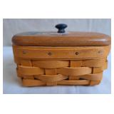 1999 Longaberger Business Card Basket w/Wood Lid
